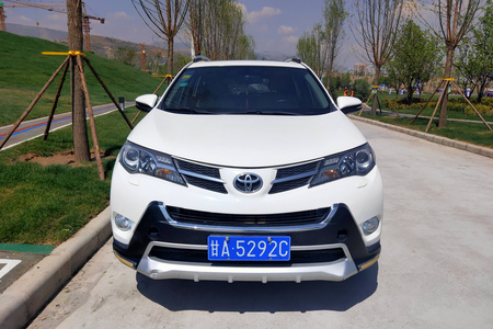 陇南二手丰田RAV4荣放 2013款 2.5L 手自一体 精英版