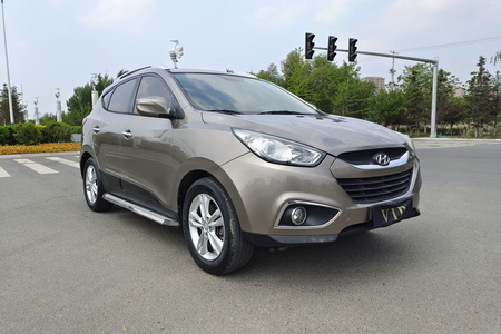 本溪二手现代ix35 2010款 2.0 新锐版 GL 2WD MT