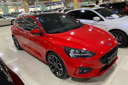 大理二手福特福克斯 2020款 两厢 EcoBoost 180 手自一体 ST Line
