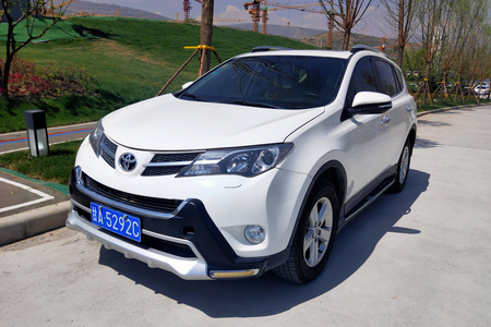 陇南二手丰田RAV4荣放 2013款 2.5L 手自一体 精英版